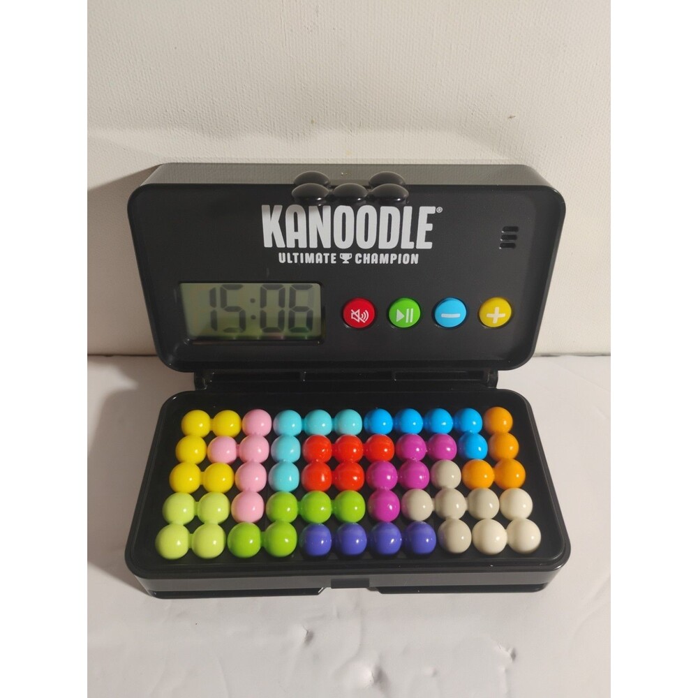 Educational Insights Kanoodle Ultimate Champion Brain Teaser Puzzle with Timer